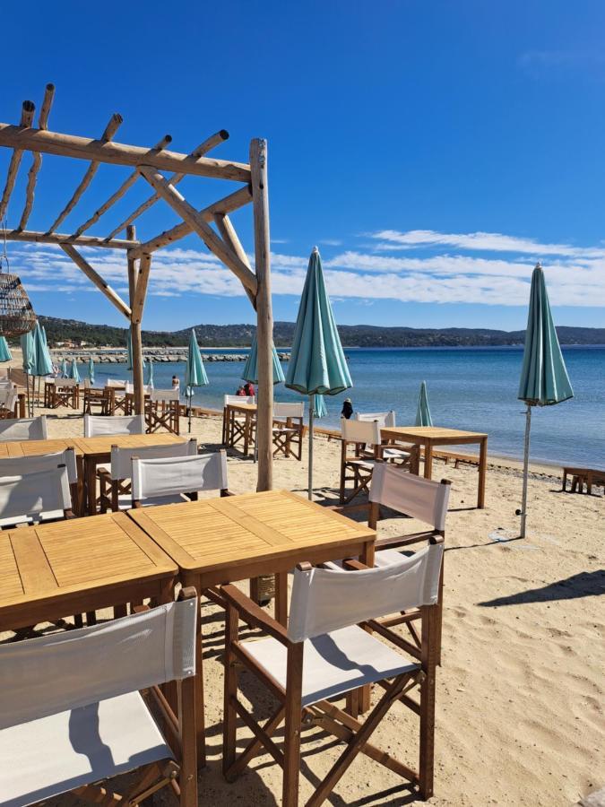 Location Vacance Vue Mer 4 A 6 Personnes Cavalaire-sur-Mer Eksteriør bilde
